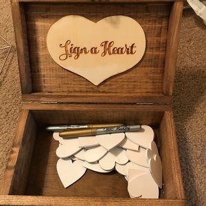 Heart box holder